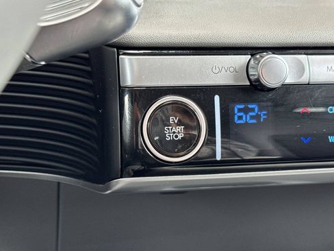 Certified 2024 Hyundai Ioniq 5 SEL RWD image 23