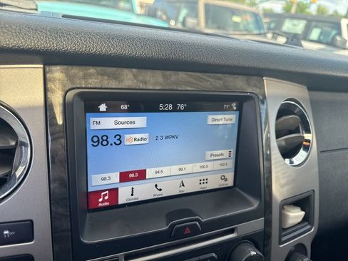 Used 2017 Ford Expedition EL Limited AWD/4WD image 15