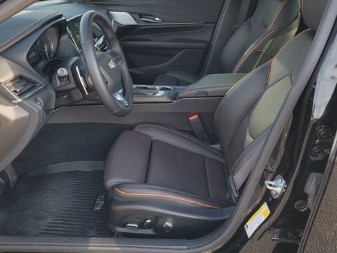 Used 2025 Cadillac CT4 Sport image 6
