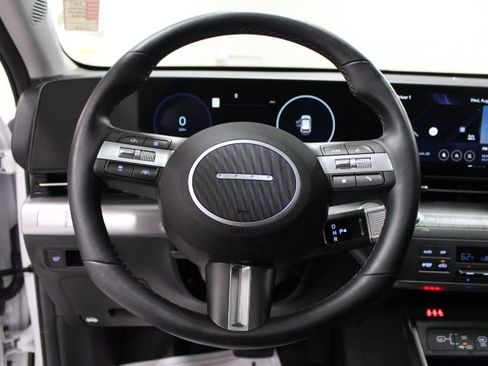 Used 2024 Hyundai Kona Limited FWD image 36