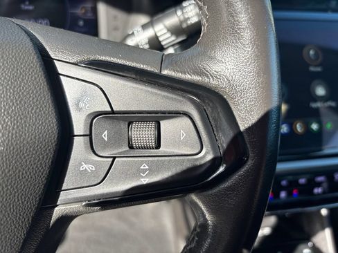 Used 2023 Chevrolet Bolt EUV Premier FWD image 25