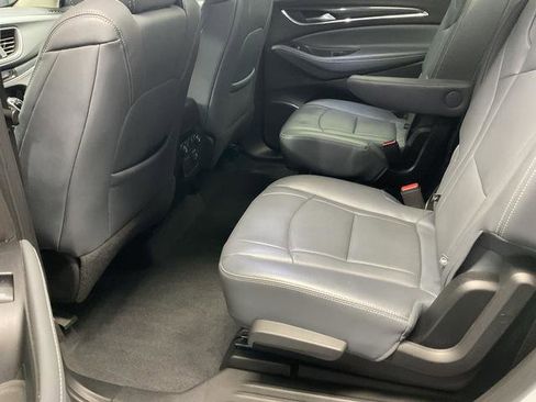 Used 2021 Buick Enclave Essence w/ Sound and Sites Package image 9