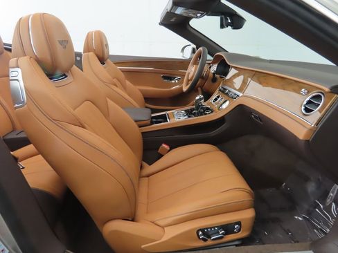Used 2026 Bentley Continental GTC image 28