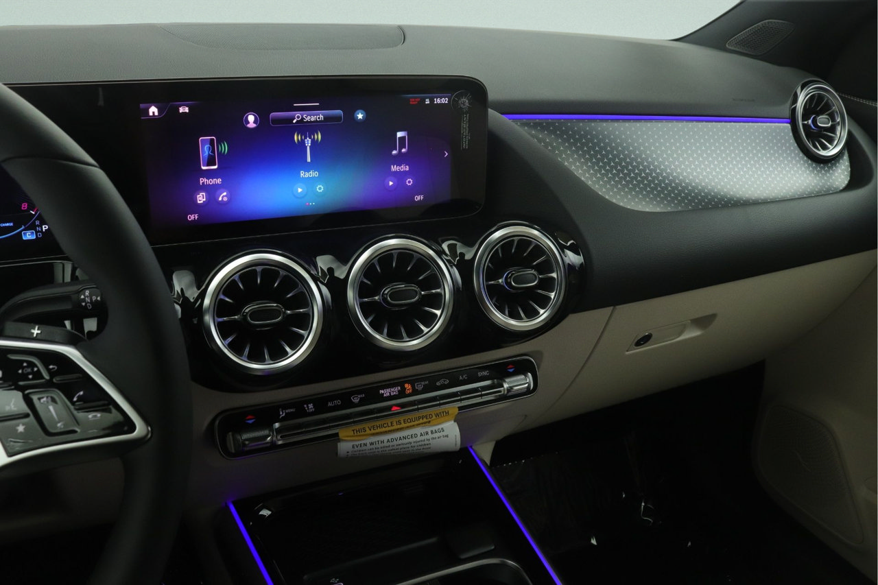 New 2026 Mercedes-Benz GLA 250 image 5