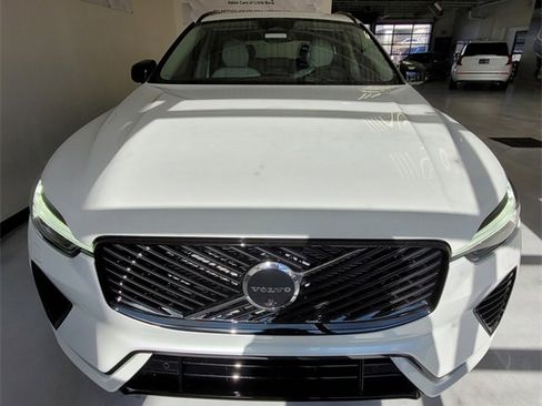 New 2026 Volvo XC60 B5 Ultra w/ Protection Package Premier image 4