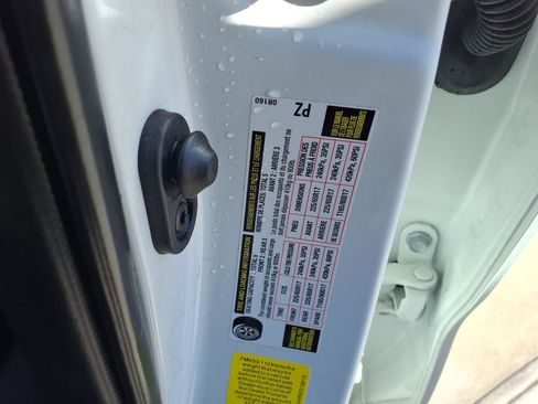 Used 2024 Toyota RAV4 XLE FWD image 32