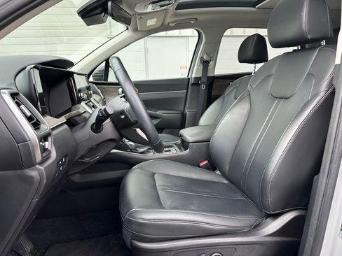 Certified 2023 Kia Sorento X-Line EX image 22