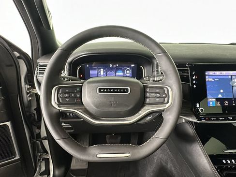 Used 2022 Jeep Wagoneer Series II w/ Rear Seat Video Group 1 RWD image 17