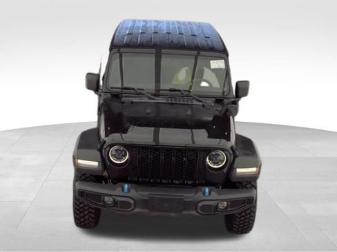 Used 2023 Jeep Wrangler Unlimited w/ Dual Top Group AWD/4WD image 3