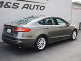 Used 2020 Ford Fusion SE image 4