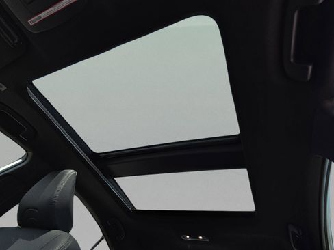 Certified 2025 Toyota Camry XSE FWD image 16