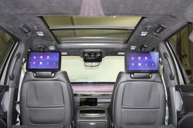 Used 2026 Cadillac Escalade Platinum Sport w/ LPO, ONYX Package AWD/4WD image 44