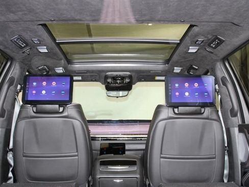 Used 2026 Cadillac Escalade Platinum Sport w/ LPO, ONYX Package AWD/4WD image 44