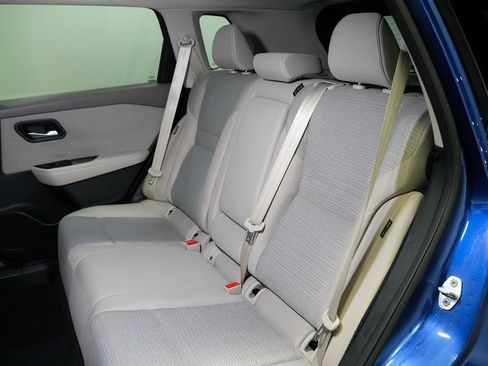 Used 2023 Nissan Rogue SV FWD image 17