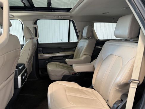 Certified 2022 Ford Expedition Limited image 25