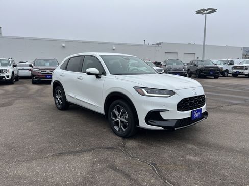 Used 2024 Honda HR-V EX-L image 3