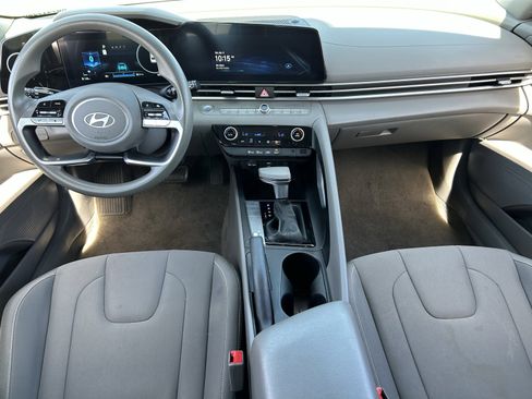 Used 2024 Hyundai Elantra SEL image 14
