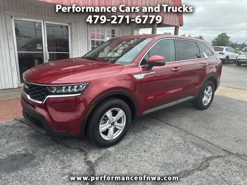 Used 2022 Kia Sorento LX image 1