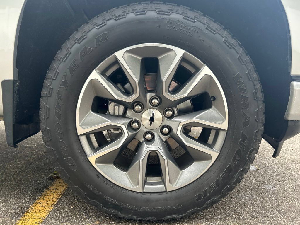Used 2021 Chevrolet Silverado 1500 RST AWD/4WD image 24