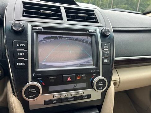 Used 2014 Toyota Camry XLE FWD image 8