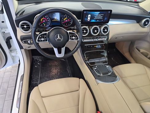 Certified 2022 Mercedes-Benz GLC 300 image 18