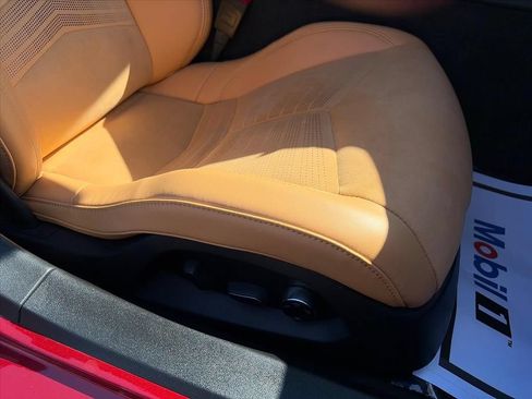 Used 2022 Chevrolet Corvette Stingray Premium Conv w/ Z51 Performance Package RWD image 31