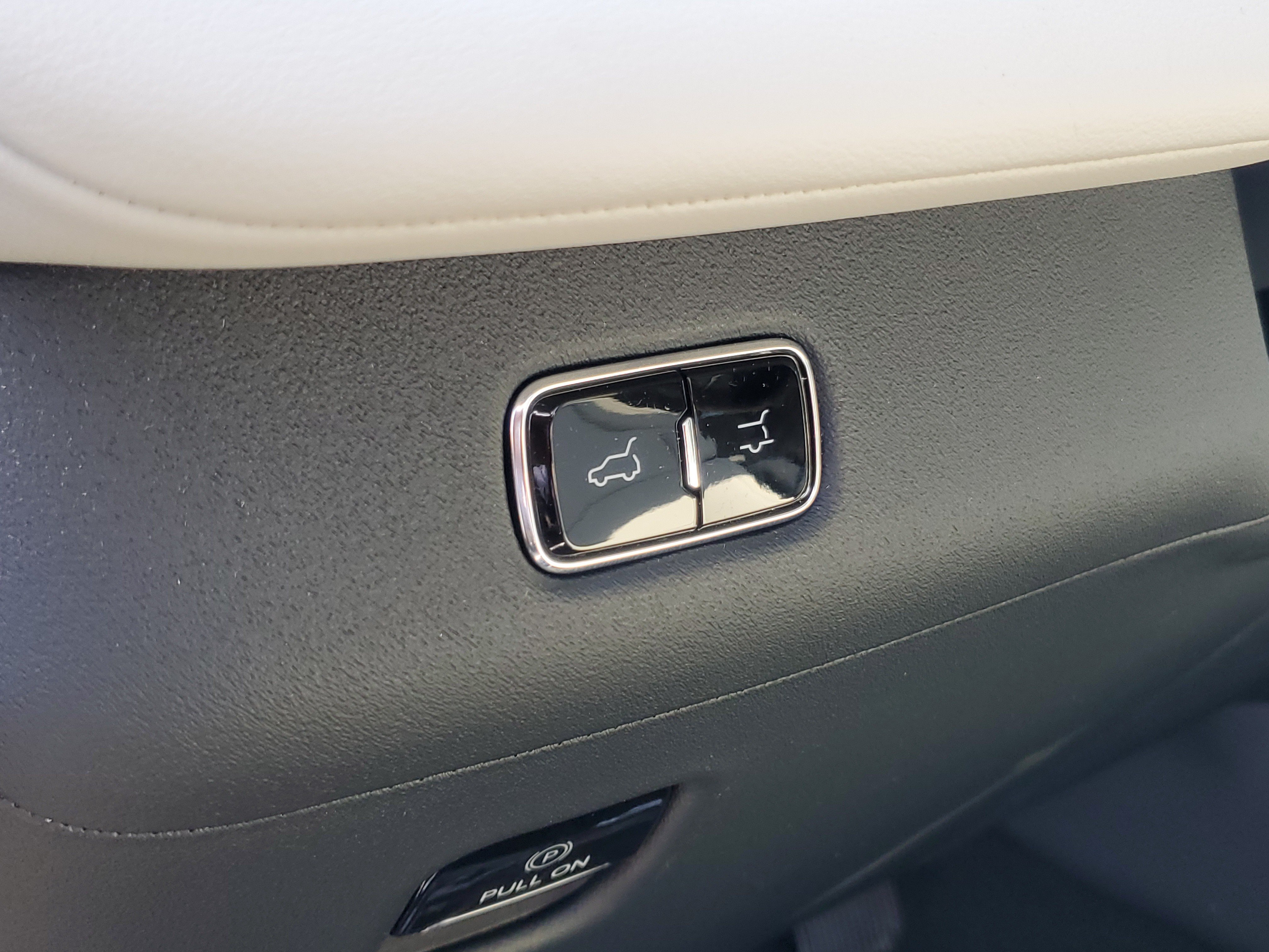New 2026 Lincoln Navigator Reserve AWD/4WD image 15
