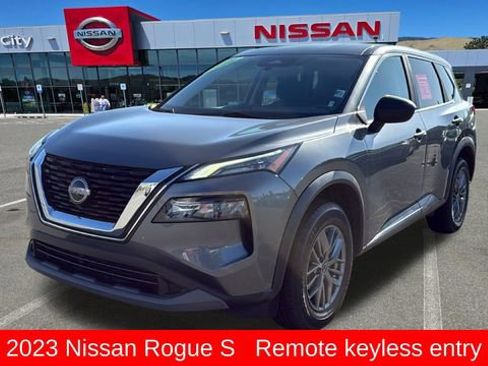 Used 2023 Nissan Rogue S AWD/4WD image 7