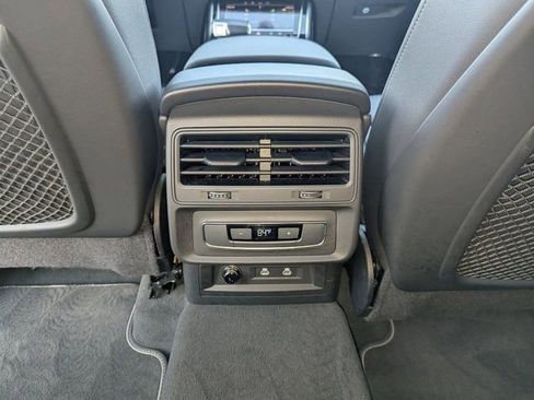 Used 2025 Audi Q7 3.0T Premium Plus image 29