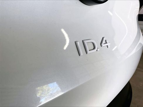 Used 2024 Volkswagen ID.4 Pro S image 11