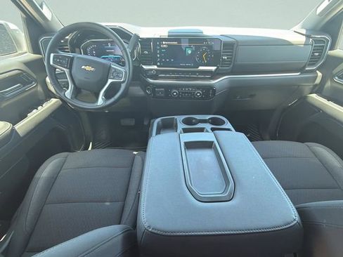 Used 2026 Chevrolet Silverado 1500 LT AWD/4WD image 17