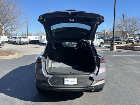 New 2026 Chevrolet Equinox EV LT AWD/4WD image 11