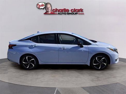 New 2025 Nissan Versa SR w/ Trunk Package image 7