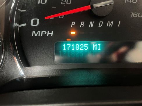 Used 2019 Chevrolet Express 3500 w/ Power Convenience Package RWD image 17