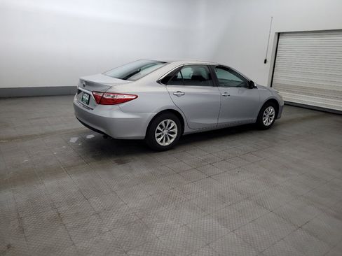 Used 2016 Toyota Camry LE FWD image 10