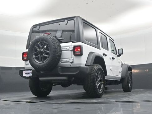 New 2026 Jeep Wrangler Unlimited Sport w/ Convenience Group image 40