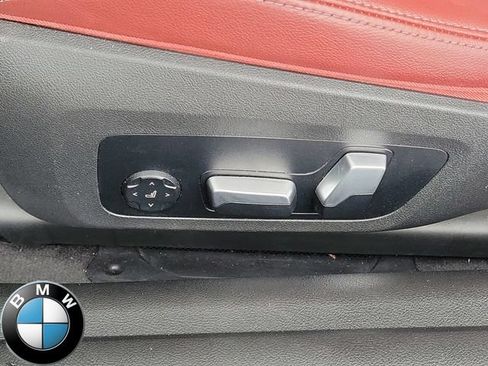 Used 2022 BMW M440i Convertible RWD image 18