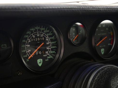 Used 1989 Lamborghini Countach Coupe RWD image 23