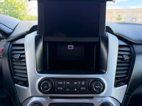 Used 2019 GMC Yukon XL SLT w/ HD Trailering Package image 15