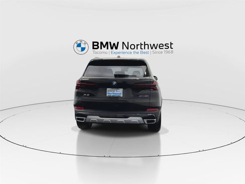 New 2026 BMW X5 xDrive40i w/ Climate Comfort Package AWD/4WD image 2