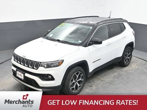 Used 2025 Jeep Compass Limited AWD/4WD image 26