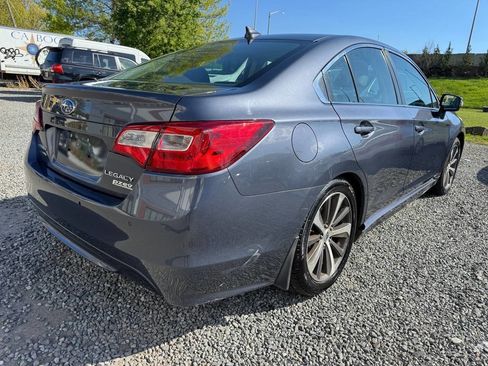 Used 2017 Subaru Legacy 2.5i Limited AWD/4WD image 5