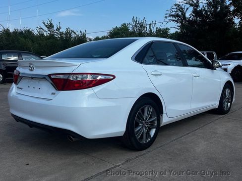 Used 2016 Toyota Camry SE FWD image 6