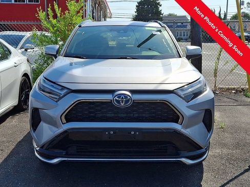 Used 2022 Toyota RAV4 SE w/ Weather & Moonroof Package AWD/4WD image 2