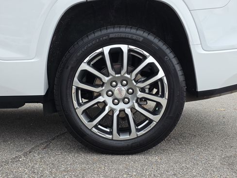 Used 2023 GMC Acadia Denali w/ Denali Ultimate Package image 50