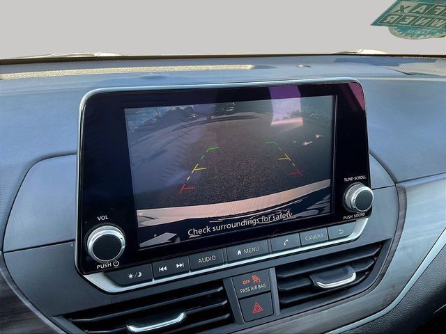 Used 2025 Nissan Altima 2.5 SV FWD image 16