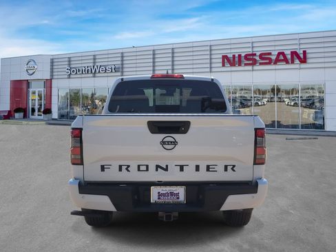 New 2026 Nissan Frontier SV RWD image 6