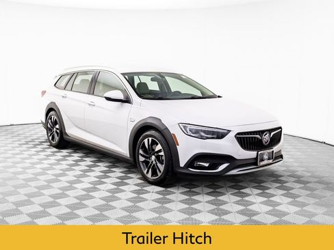 Used 2019 Buick Regal Essence w/ Driver Confidence Package I image 7