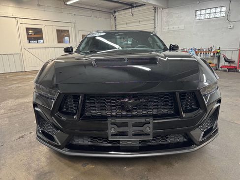 Used 2025 Ford Mustang GT Premium image 4