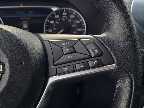 Used 2024 Nissan Sentra SV FWD image 12